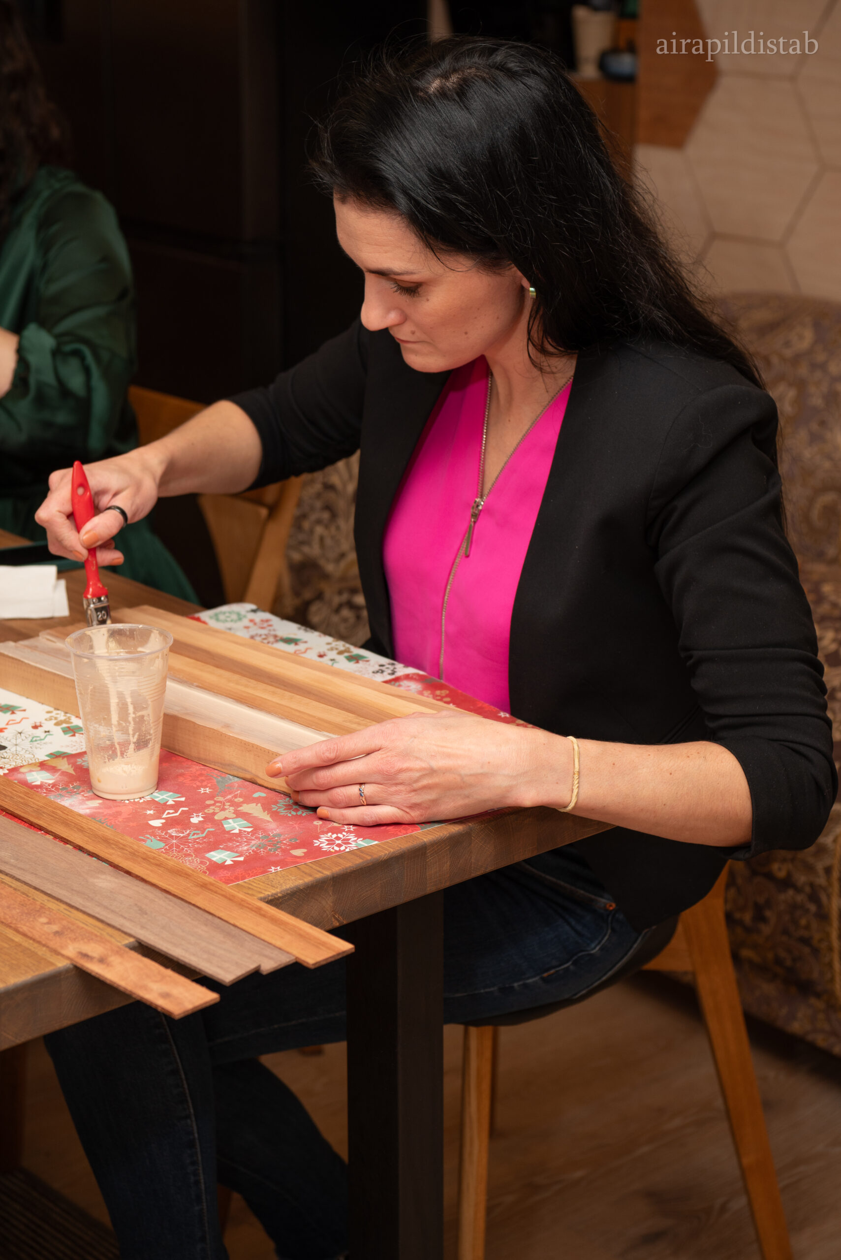 lõikelaua tegemise töötuba koos veinidegustatsiooniga