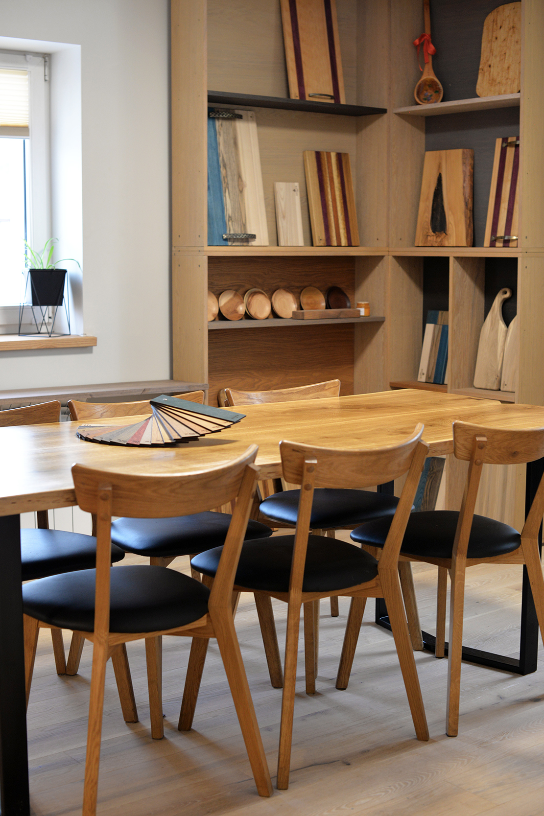 lõikelaua tegemise töötuba koos veinidegustatsiooniga