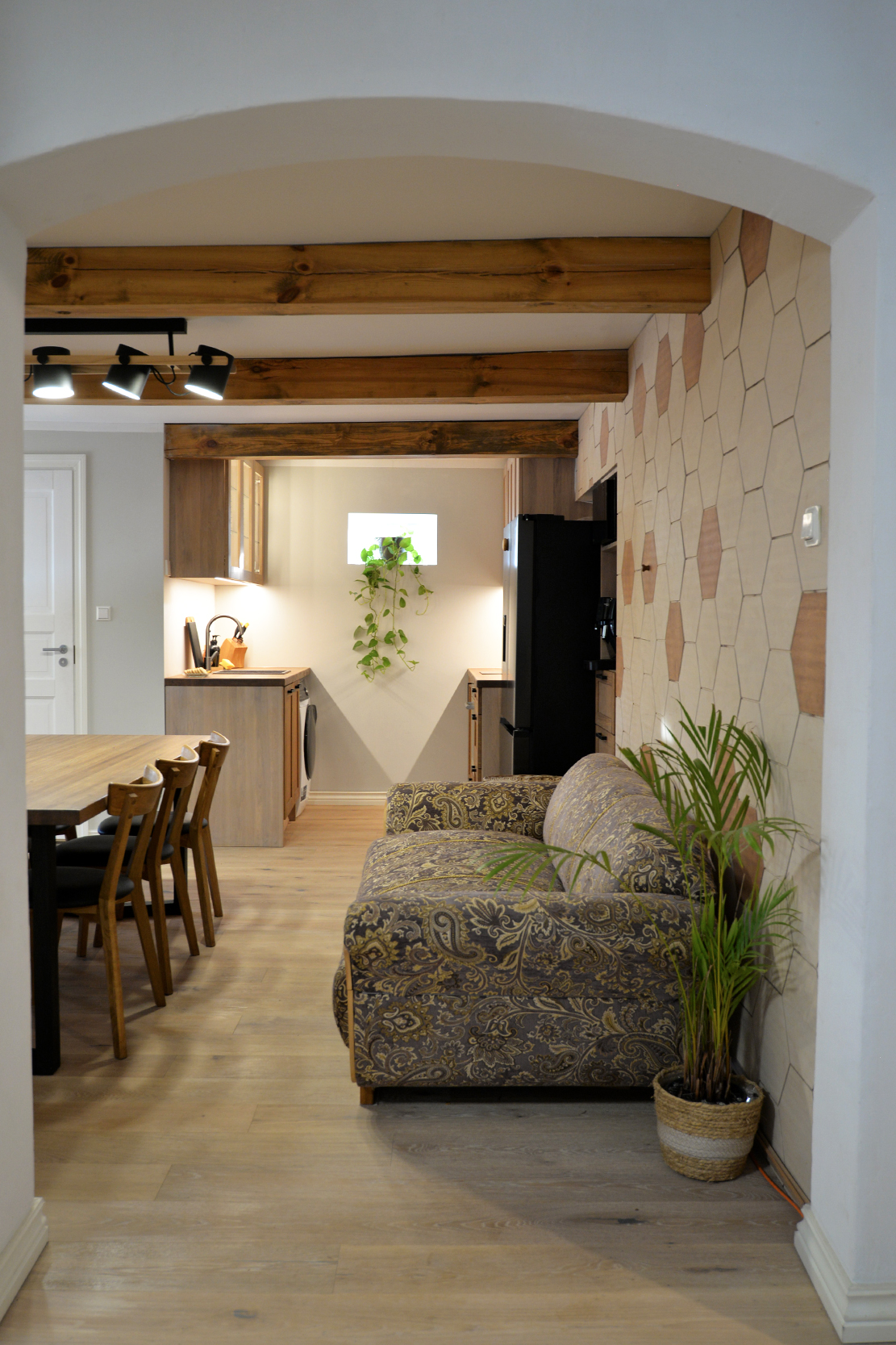 lõikelaua tegemise töötuba koos veinidegustatsiooniga